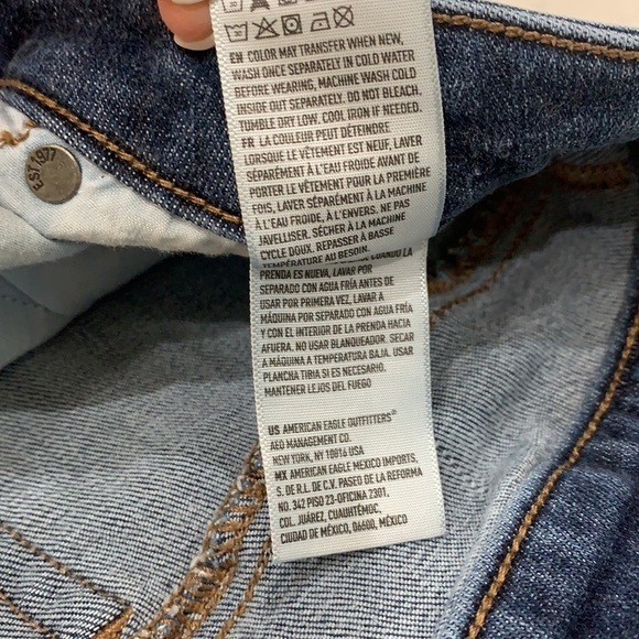 AMERICAN EAGLE OUTFITTERS DENIM SHORTS - Picture 9 of 10